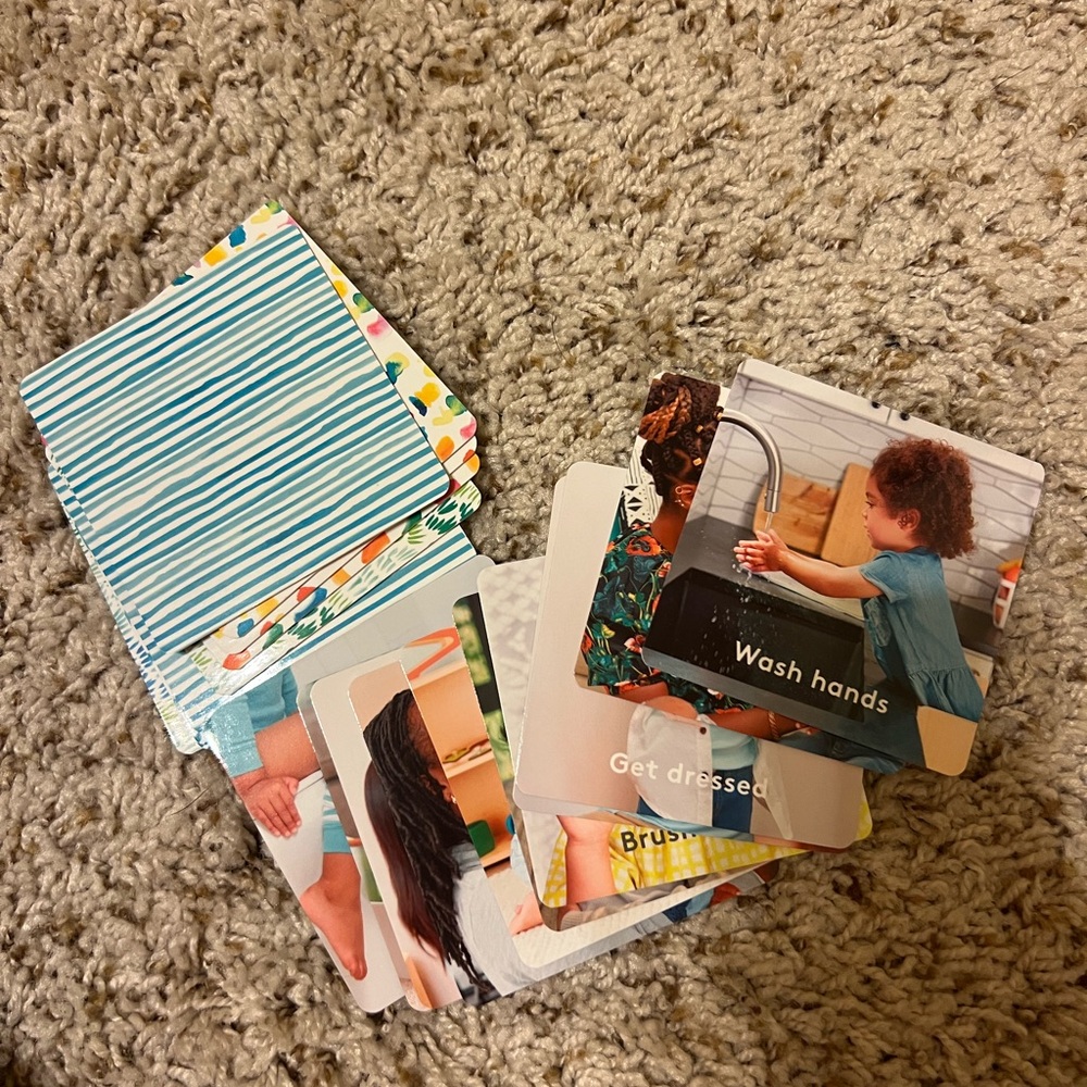 Lovevery Colorful Educational Flashcards